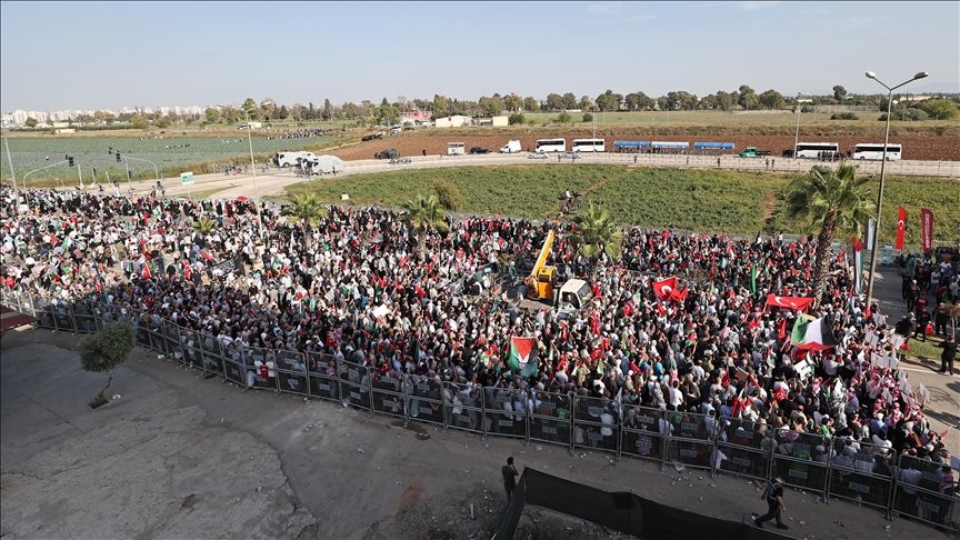 Freedom Convoy for Palestine protests Israel at Incirlik base in southern Türkiye