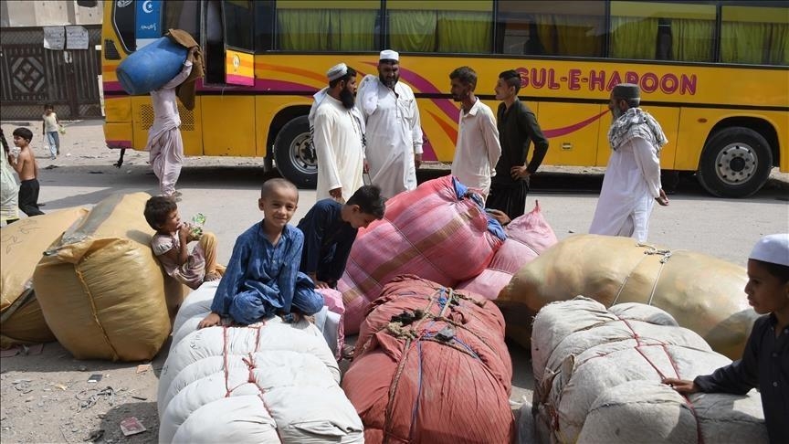 Estimated 200,000 Afghan refugees return from Pakistan: Kabul