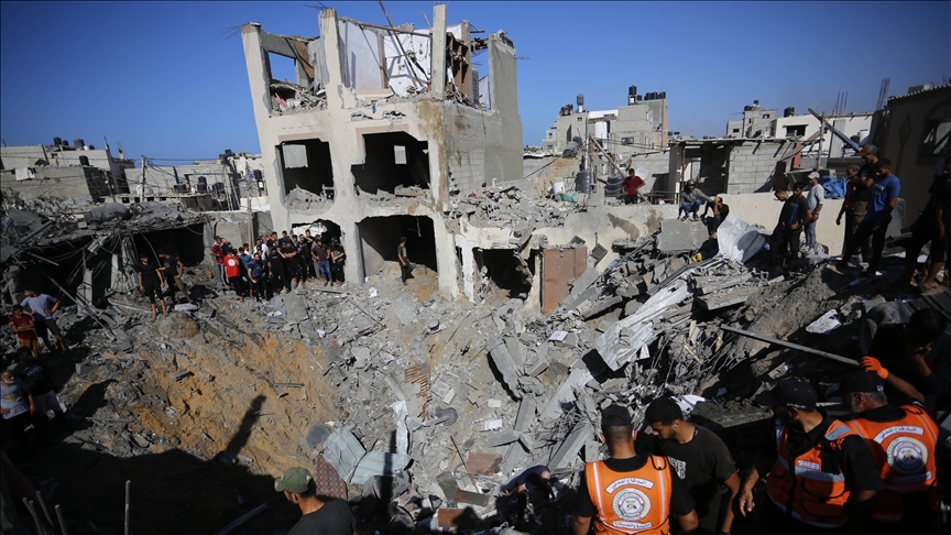 Casualties as Israeli jets strike residential neighborhood in Gaza