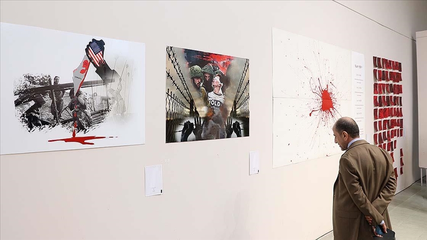 Sanatçılar Gazze'de yaşananlara kendi kanlarından yaptıkları eserlerle dikkati çekti