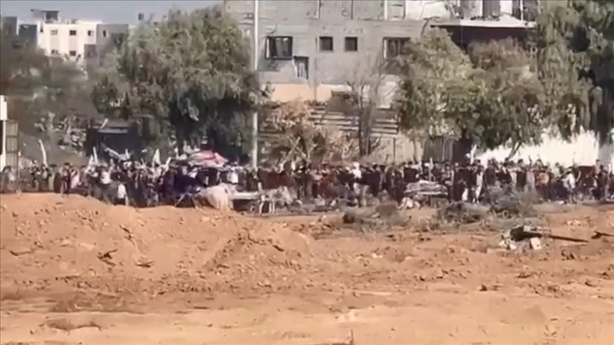 إسرائيل تزعم نزوح "كثير" من الفلسطينيين من شمال غزة لجنوبها