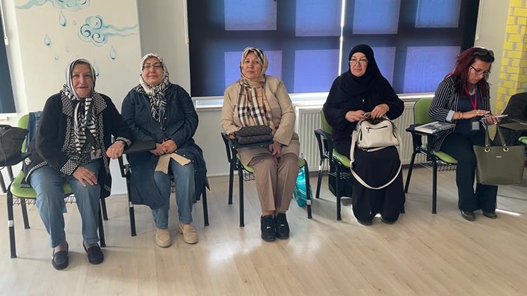 Yozgat'ta 55 yaş üstü kişiler, "Tazelenme Üniversitesi" ile üniversite hayallerini gerçekleştiriyor