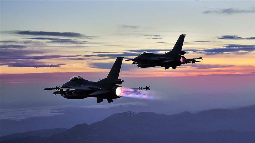 تركيا: تدمير 12 موقعا إرهابيا بعملية جوية شمالي العراق 