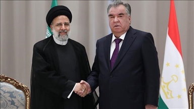 استقبال رسمی امامعلی رحمان از رئیسی در قصر ملت تاجیکستان