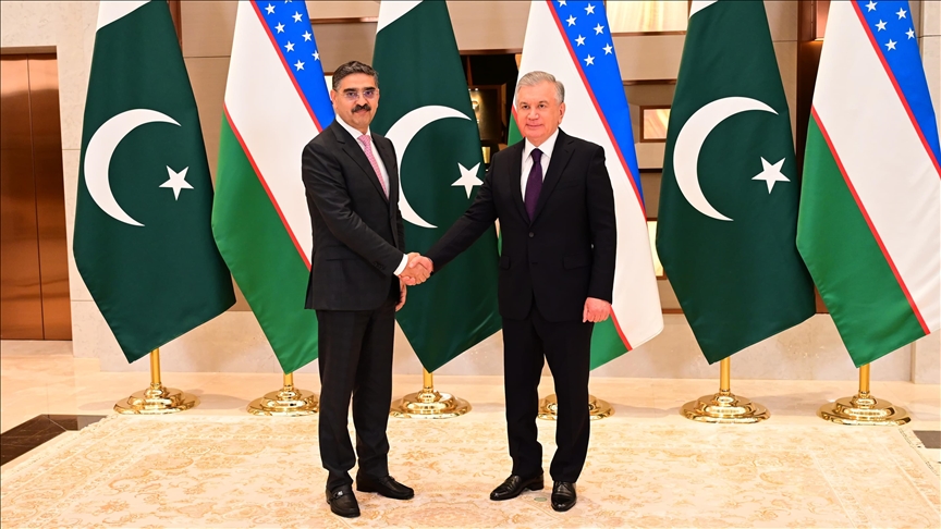 Pakistan's premier urges world to hold Israel accountable for bombing hospitals, civilians