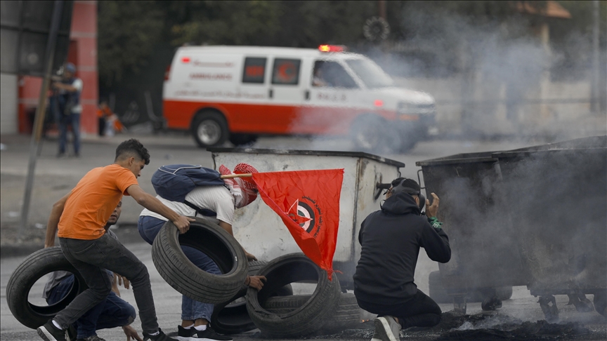 Israel detains 29 more Palestinians in West Bank raids