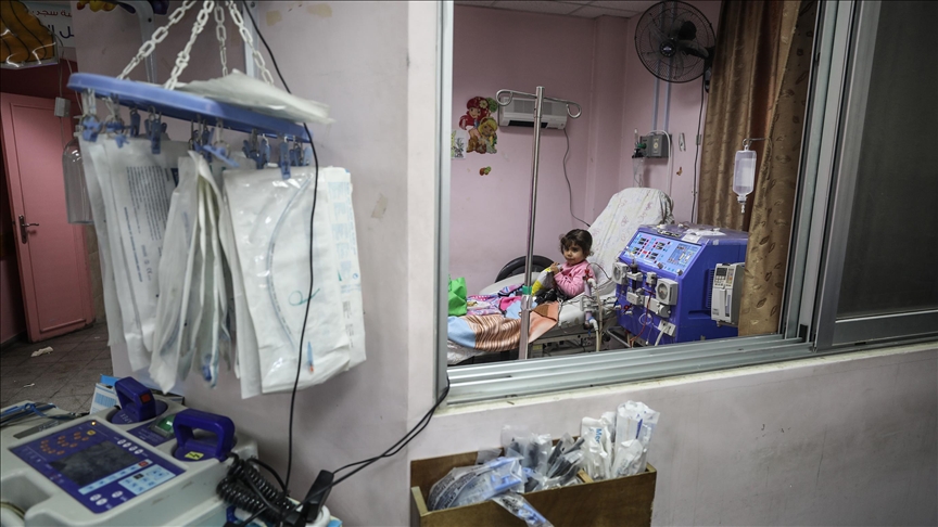 Gaza's Al-Rantisi Hospital goes out of service, leaving 38 children with kidney failure in danger