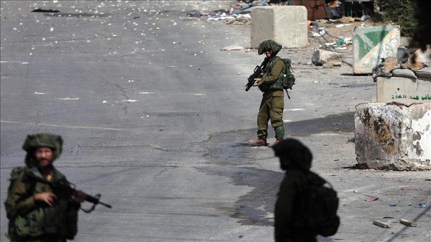 Israeli army raids refugee camp in Bethlehem, kills Palestinian