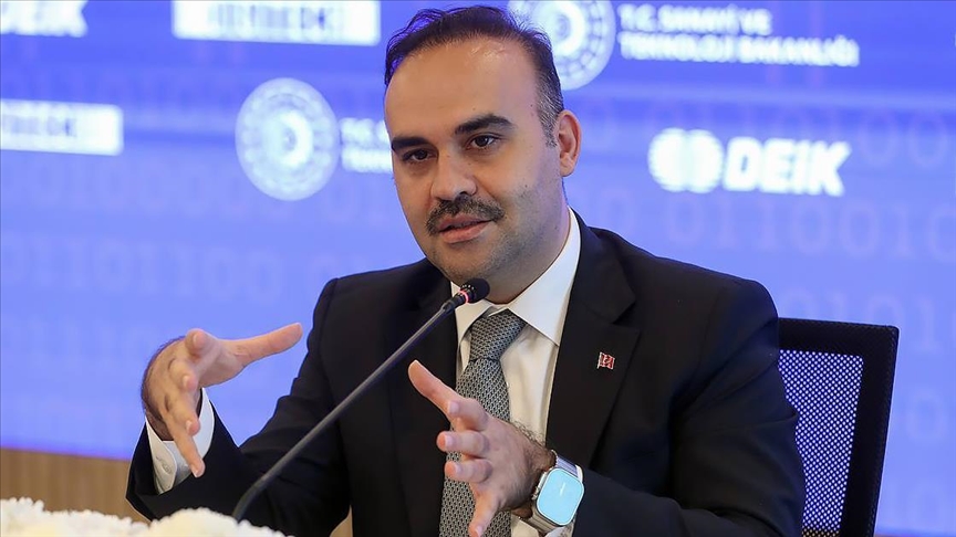 Sanayi ve Teknoloji Bakanı Kacır: Teknoparklardaki işletmelerimizin ihracat rakamı 10 milyar dolara ulaştı