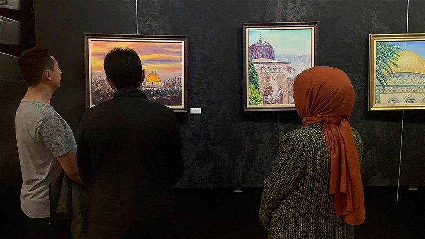 "Kudüs, Taşlar ve Kuşlar" sergisi Dolmabahçe Sanat Galerisi'nde açıldı
