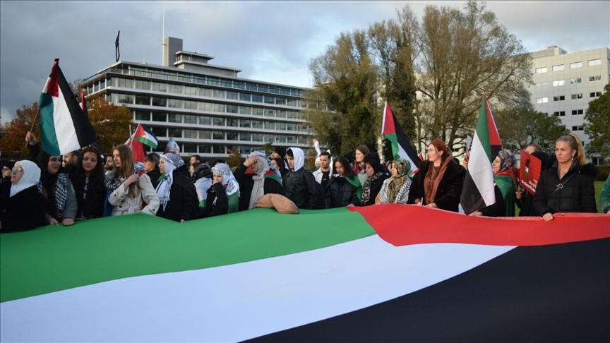 Hollanda'da bir grup Yahudi akademisyen ve öğrenciden "İsrail'e karşı tavır alınması" çağrısı 