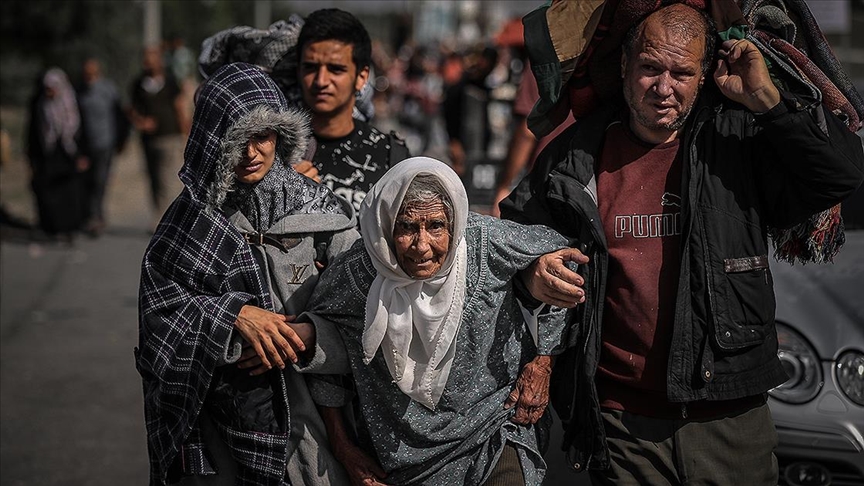 İsrail, "güvenli" dediği Gazze'nin güneyindeki sivillerden bölgeyi terk etmelerini istedi