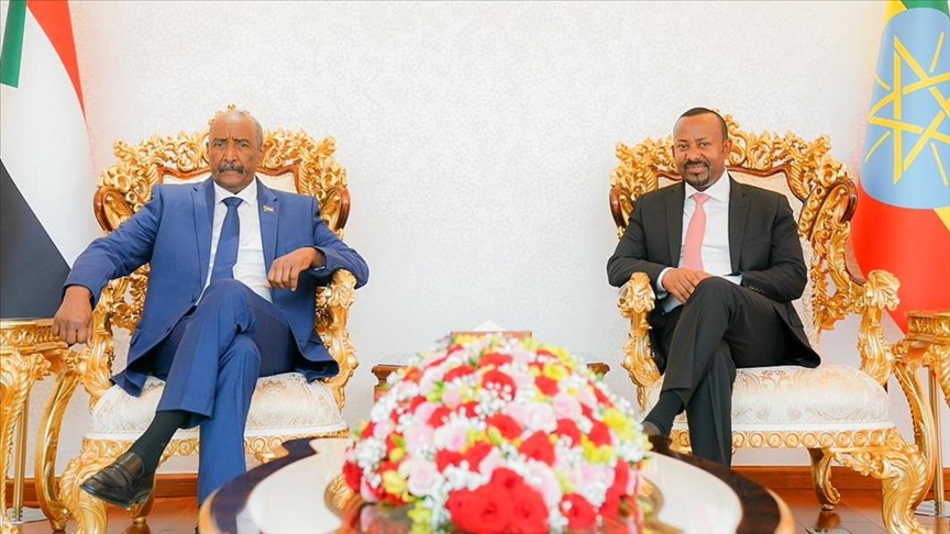 Sudan’s Al-Burhan, Ethiopian prime minister discuss bilateral relations