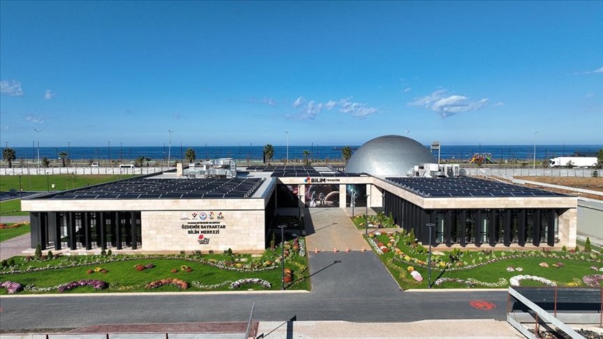 Trabzon'da "Özdemir Bayraktar Planetaryum ve Bilim Merkezi" 21 Kasım'da açılacak
