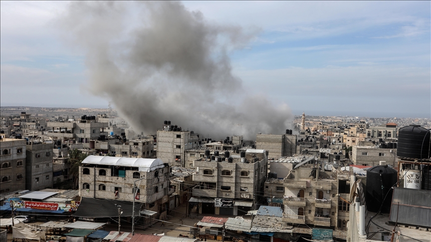 10 Palestinians killed in Israeli airstrike on southern Gaza