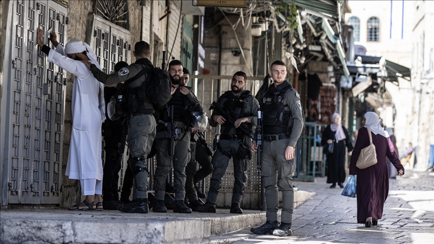 Muslim worshippers blocked from prayers at Jerusalem's Al-Aqsa Mosque for 6th consecutive Friday