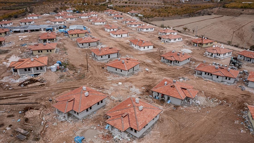 Malatya AFAD İl Müdürü Türker: "Malatya'da 4 bin 225 afet konutu yıl sonuna kadar teslim edilecek"