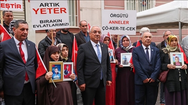 DSP Genel Başkanı Önder Aksakal'dan Diyarbakır annelerine destek ziyareti