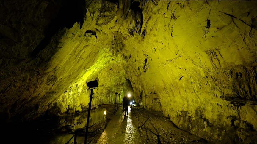 Пещера Дупница в Тракии привлекает посетителей летучими мышами