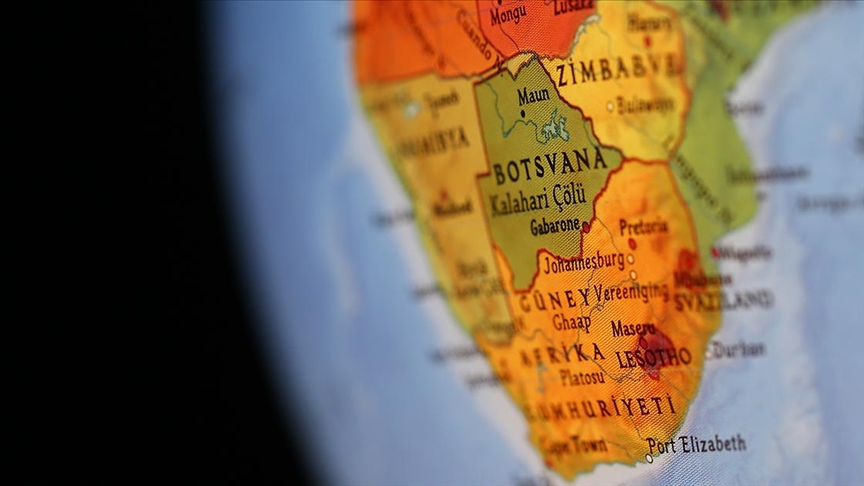 Afrika teknoloji, petrol ve yenilenebilir enerji alanındaki projelerle kalkınıyor
