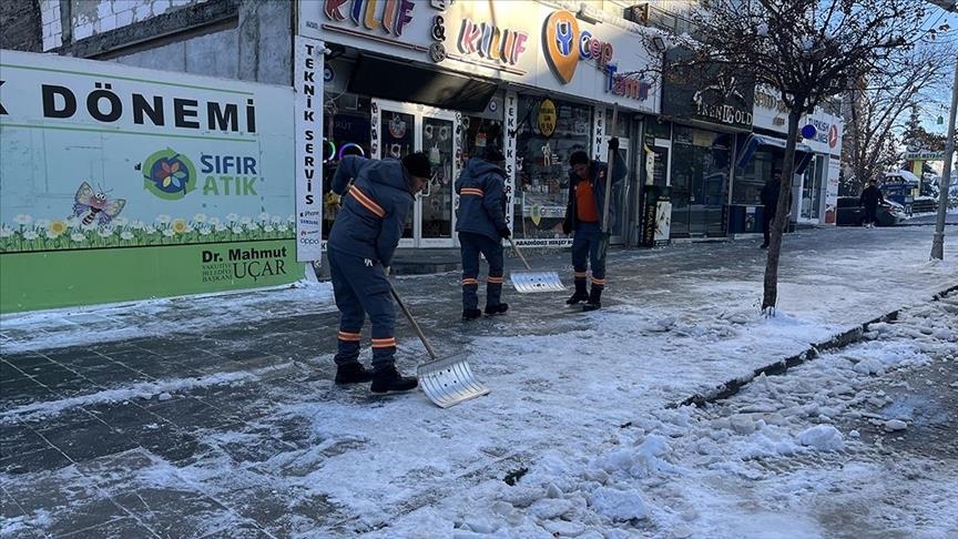 Li rojhilatê welêt berfê vekir û tesîra sermayê heye