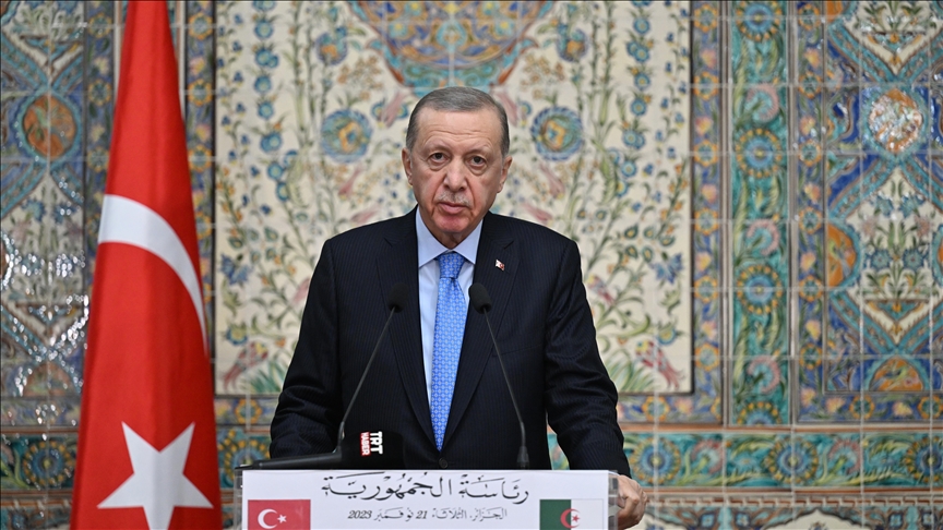 Cumhurbaşkanı Erdoğan: İsrail Devleti'nin Gazze'yi insansız hale getirme politikasına eyvallah edemeyiz, etmeyeceğiz