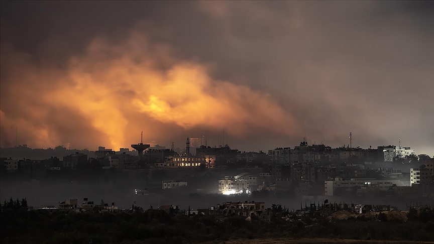 Hamas, İsrail'le çatışmalara insani ara verecek uzlaşının başlayacağını duyurdu