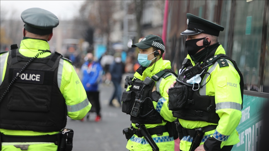 Violent clashes erupt in Dublin after 5 injured in stabbing attack