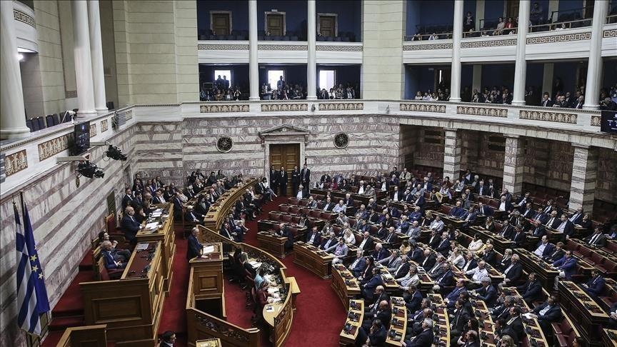 9 lawmakers from Greek main opposition SYRIZA resign from party
