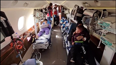 Avioni-ambulancë i Türkiyes dërgon tre fëmijë të plagosur nga Gaza