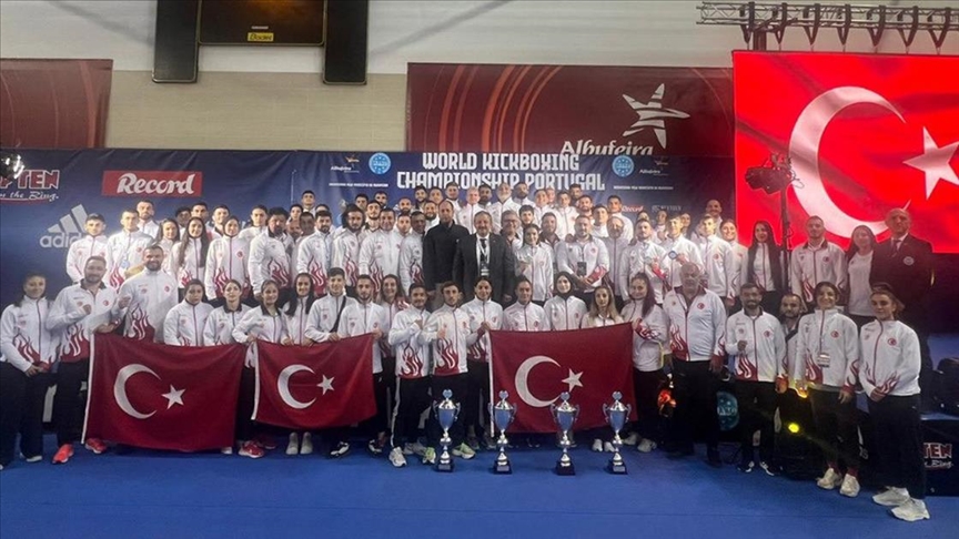 Milli kick boksçular, Dünya Şampiyonası'nda 10'u altın 41 madalya kazandı 