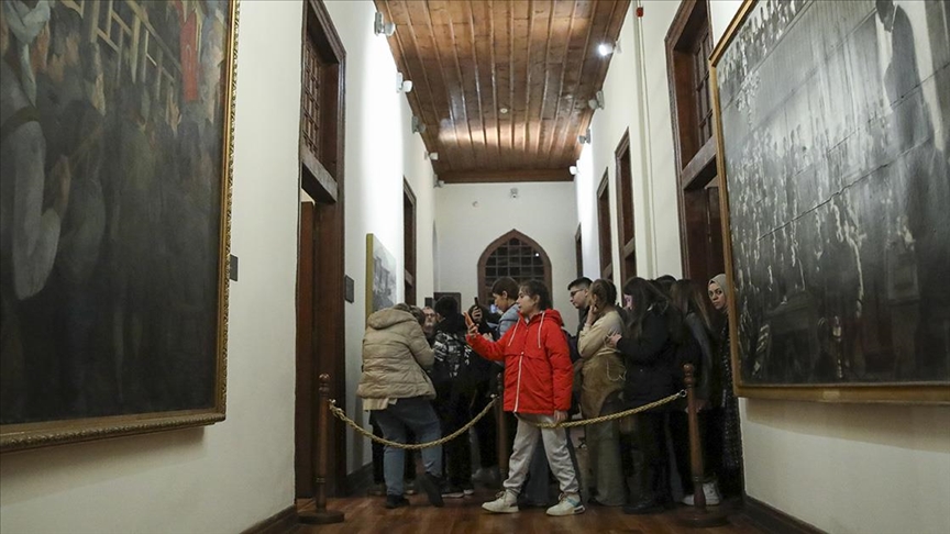 Mesleki ve teknik eğitimin tarihsel gelişimi fotoğraflarla anlatıldı