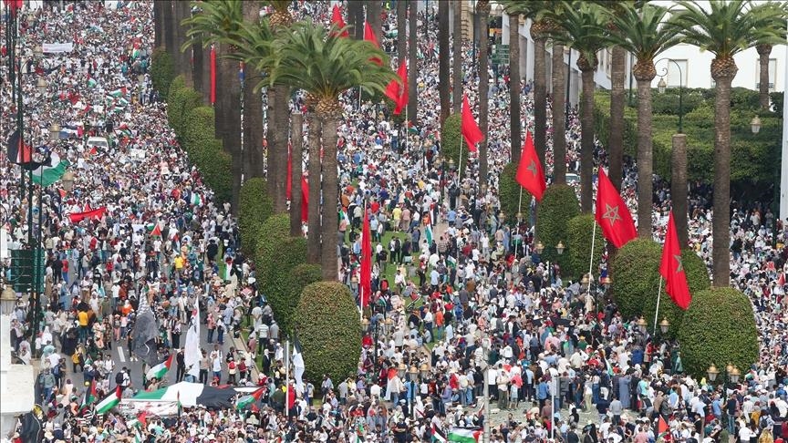 Des dizaines de milliers de Marocains manifestent en soutien à Gaza et contre la normalisation