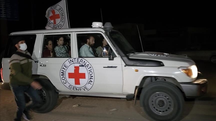 Armée israélienne : ''14 otages israéliens et 3 étrangers ont été remis à la Croix-Rouge''