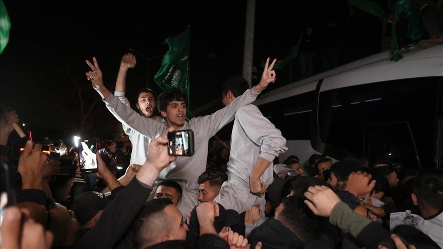 Trente-neuf enfants palestiniens figurent dans le 3e groupe d'échange entre le Hamas et Israël