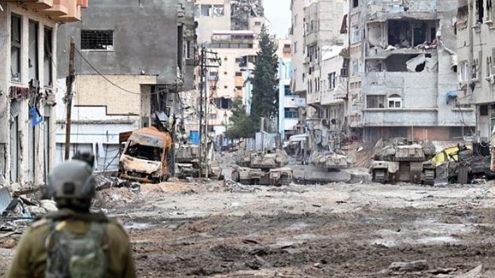 Attaque israélienne dans le centre de Gaza malgré l'accord de trêve humanitaire