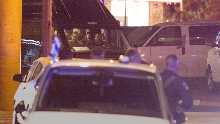 Israeli army announces receiving 3rd batch of hostages released by Hamas