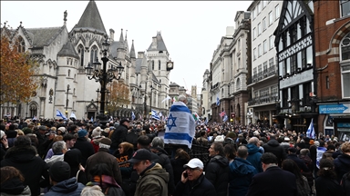 Thousands attend march against anti-Semitism in London