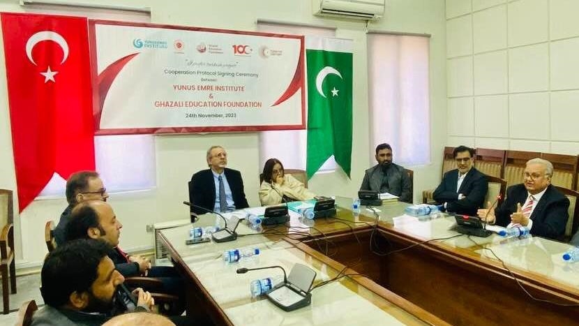 One of Pakistan’s largest education foundations introduces Turkish language for students