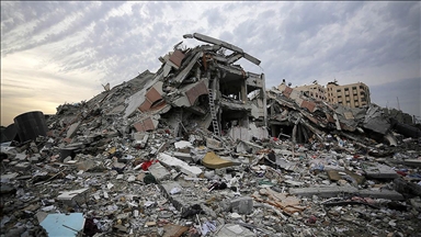 İsrail'in Gazze Şeridi'ne düzenlediği saldırılarda öldürülenlerin sayısı 15 bini geçti