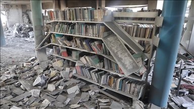 غزة.. المكتبة الرئيسية من ضحايا الحرب الإسرائيلية