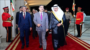 Pakistan's caretaker premier arrives in Kuwait on official visit