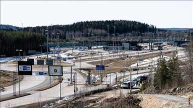 Finlandiya, "göç kaygıları" gerekçesiyle Rusya ile tüm sınırını kapatmayı planlıyor