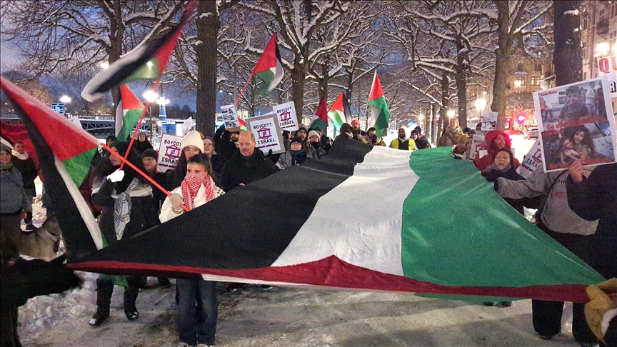İsveç'te İsrail'in Gazze'ye yönelik saldırıları protesto edildi