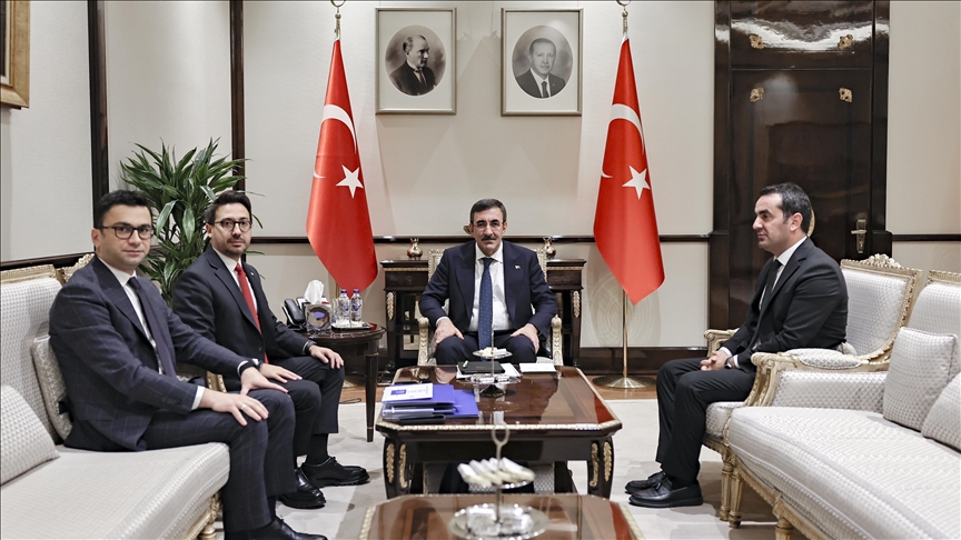 Cumhurbaşkanı Yardımcısı Yılmaz, AA Yönetim Kurulu Başkanı ve Genel Müdürü Karagöz'ü kabul etti