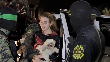 Colère en Israël concernant les images montrant le traitement réservé aux captifs israéliens libérés par le Hamas