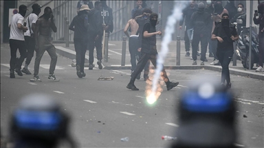 Fransız milletvekili, hükümeti "aşırı sağın şiddet olaylarına kayıtsız kalmakla" eleştirdi