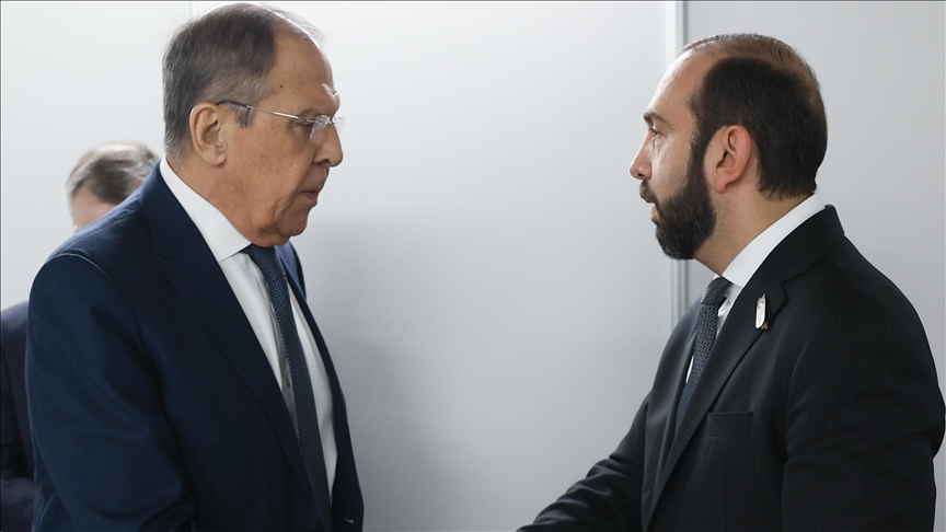 Russian, Armenian top diplomats discuss Armenian-Azerbaijani settlement