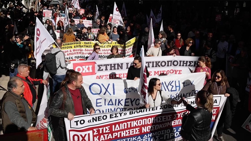 Yunanistan'da sağlık personelinden eylem