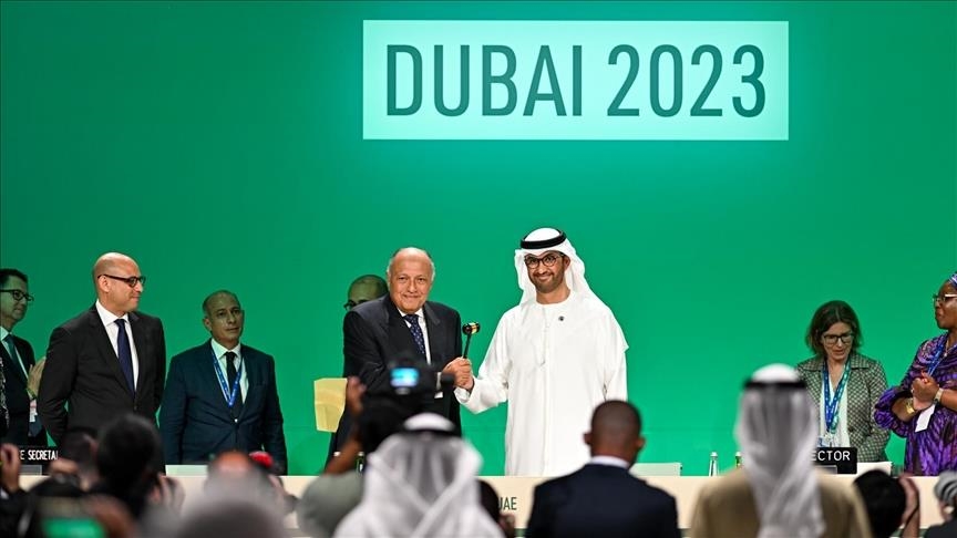 دبي.. انطلاق "كوب 28" للمناخ والإمارات تتسلم الرئاسة من مصر